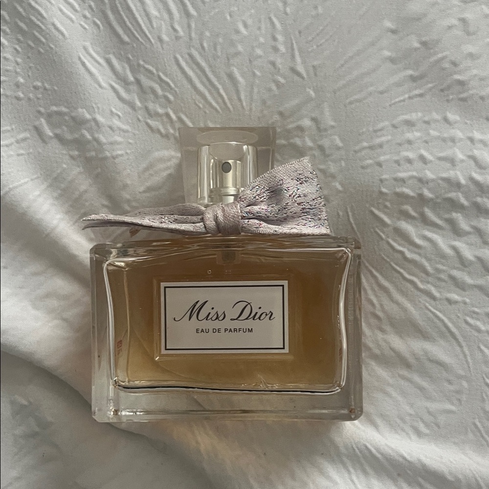 Dior Miss Dior Eau de with Pink Bow